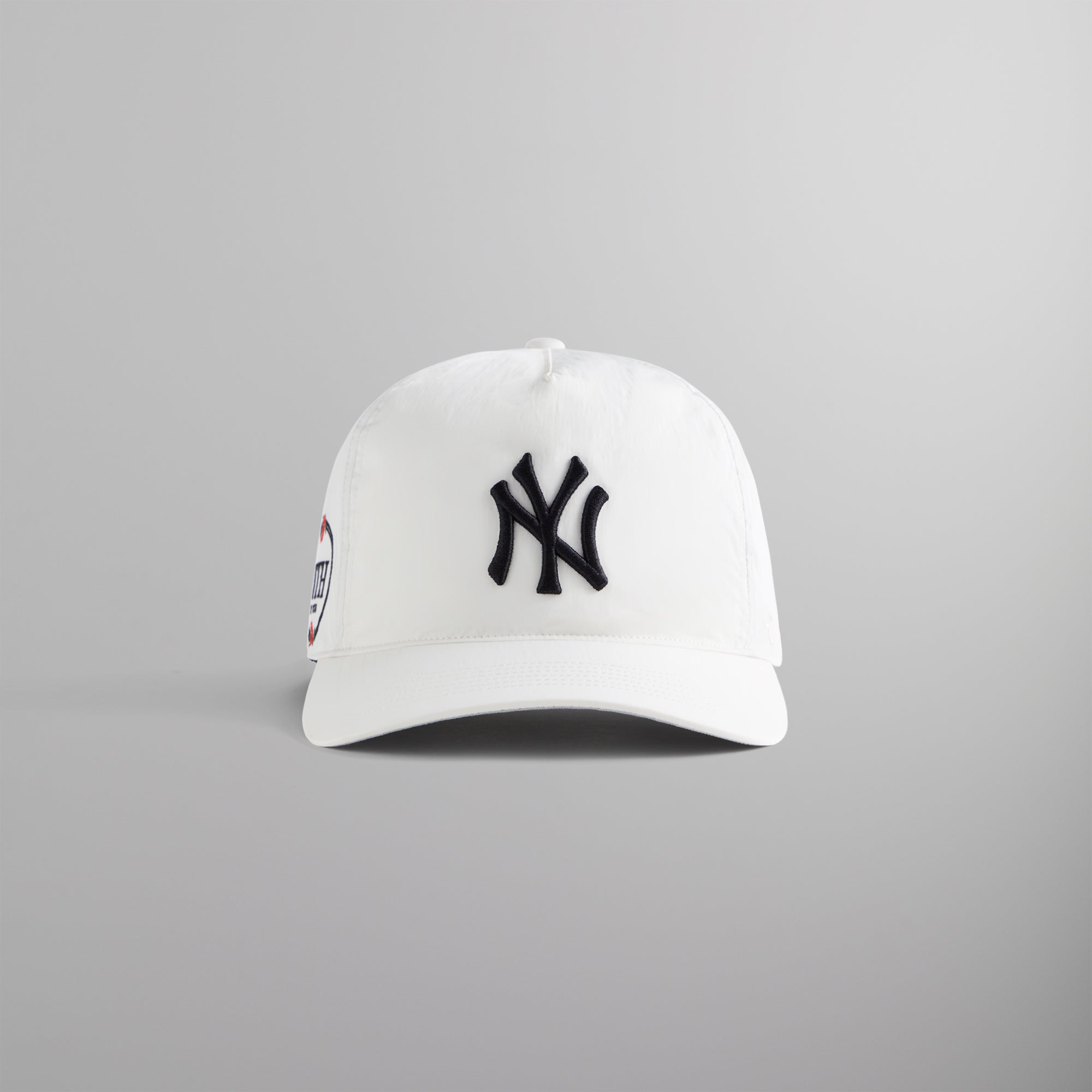 Kith for '47 New York Yankees Hitch Snapback - Sandrift – Kith Europe