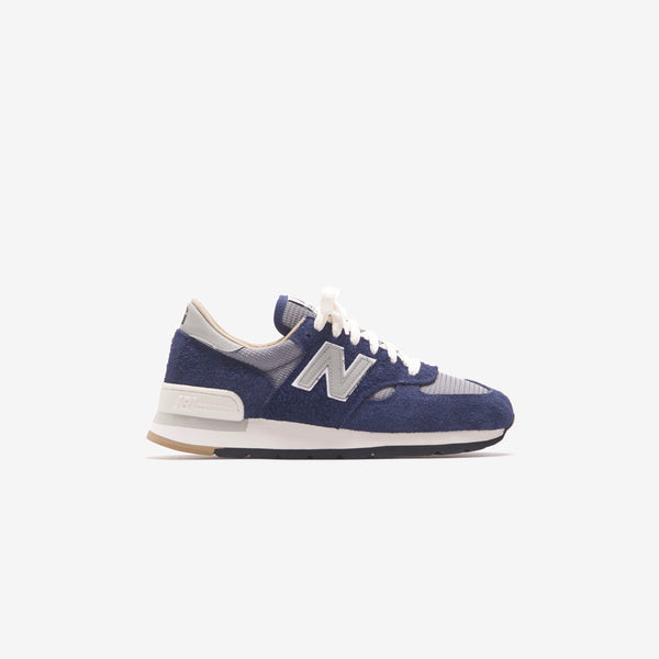 Carhartt WIP x New Balance 990v1 - Dark Navy / Pussywillow Grey – Kith  Europe