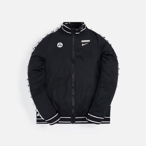 New York Knicks Nike Lightweight City Edition Jacket