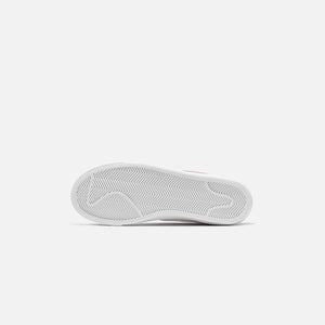 Nike WMNS Blazer Mid `77 - White / Pink Oxford / Black / Summit White