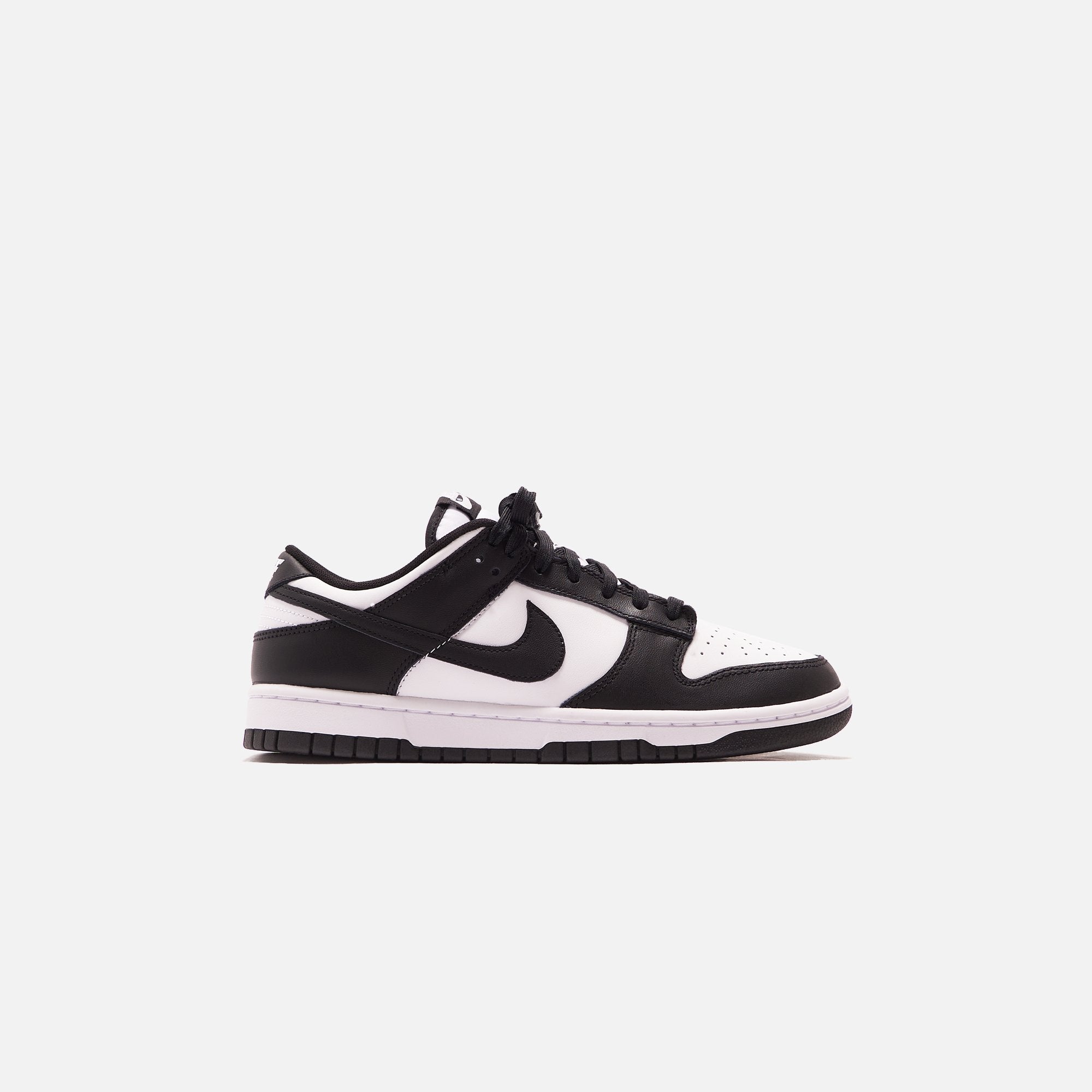 Nike WMNS Dunk Low - White / Black – Kith Europe