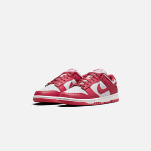 Nike WMNS Dunk Low - White / Archeo Pink