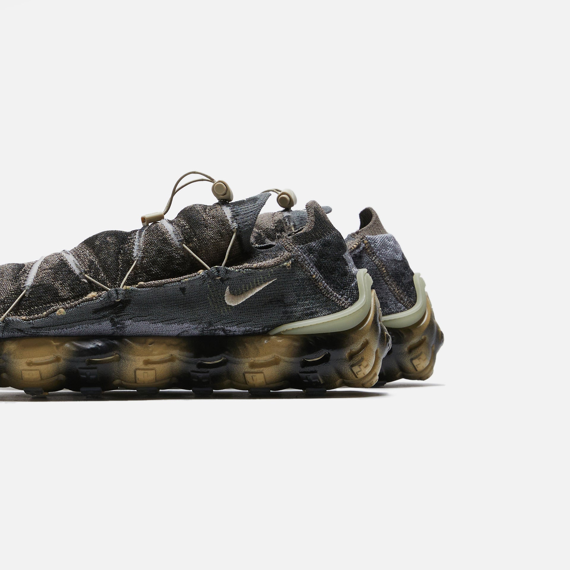 Nike ISPA Mindbody - Olive Grey / Oatmeal / Iron Grey / Wheat Grass