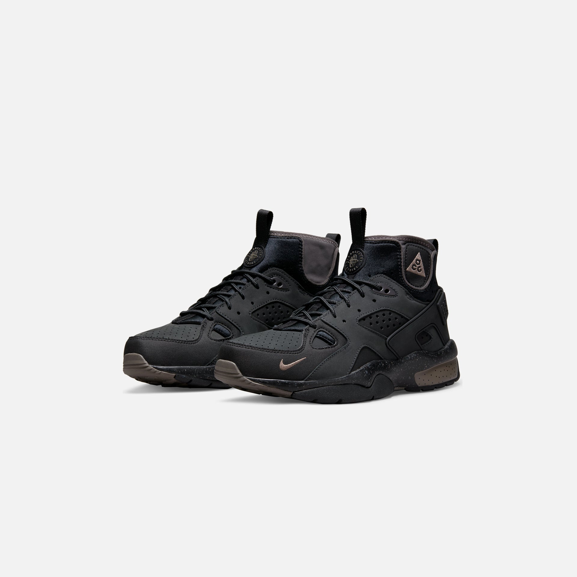 Nike ACG Air Mowabb - Off Noir / Olive Grey / Black