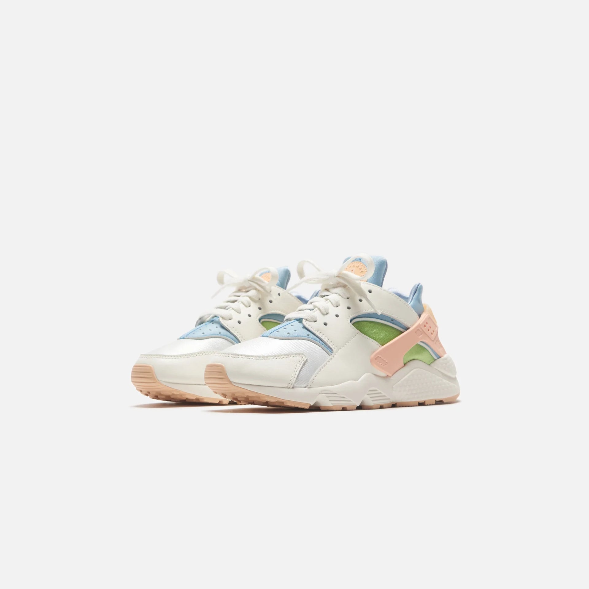 Nike Wmns Air Huarache SE - Pink / White / Blue / Green