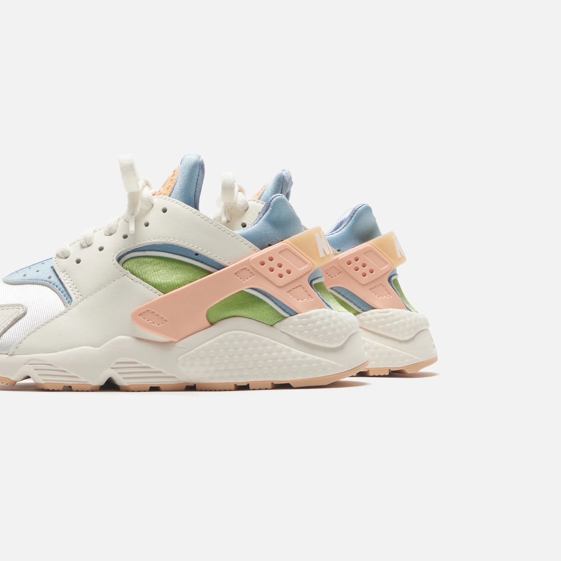 Nike Wmns Air Huarache SE - Rose / Blanc / Bleu / Vert