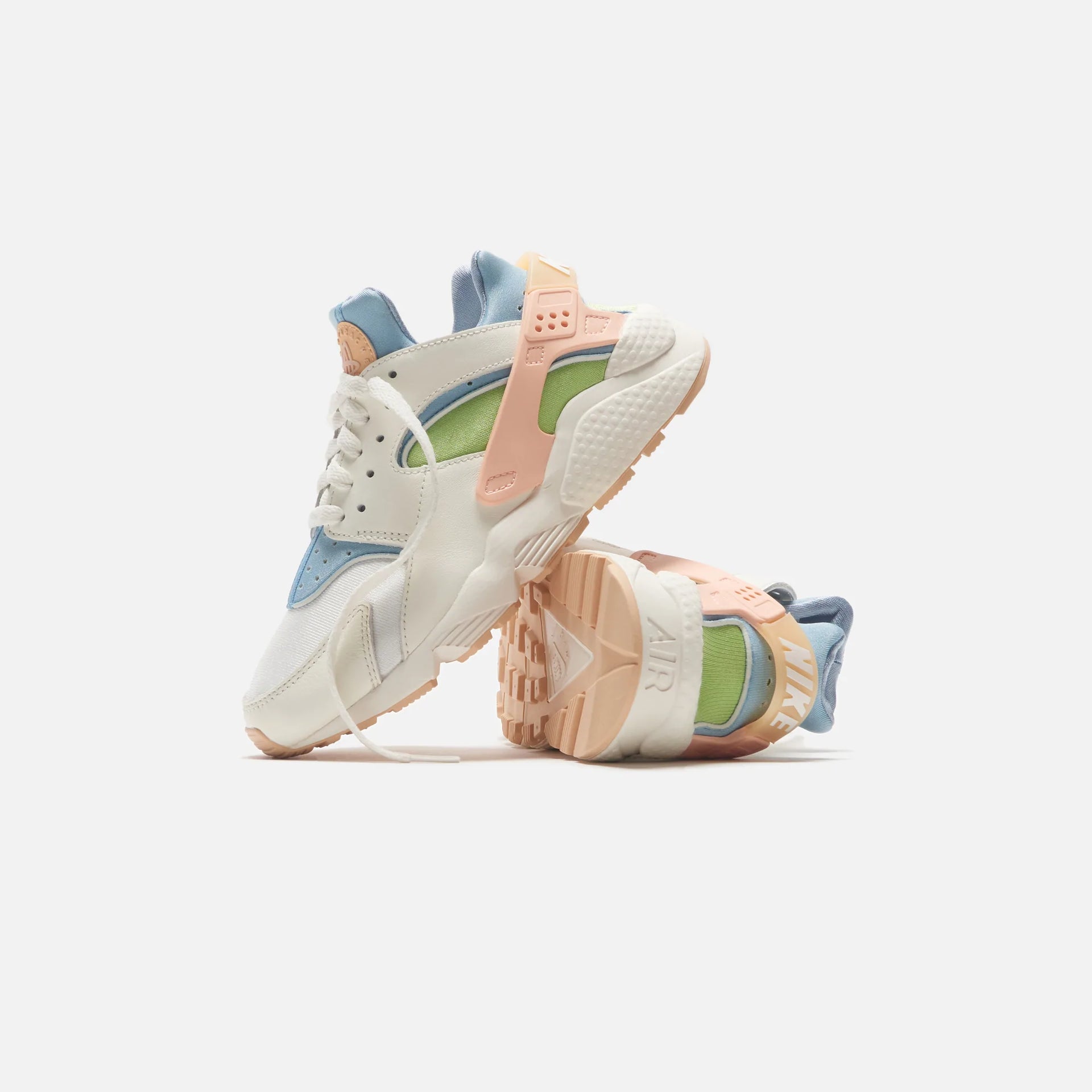 Nike Wmns Air Huarache SE - Rose / Blanc / Bleu / Vert