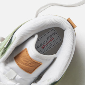 Nike Dunk High Retro SE EMB - Honeydew / Summit White