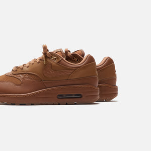 Nike WMNS Air Max 1 `87 NBHD - Ale Brown / Gum Medium Brown – Kith