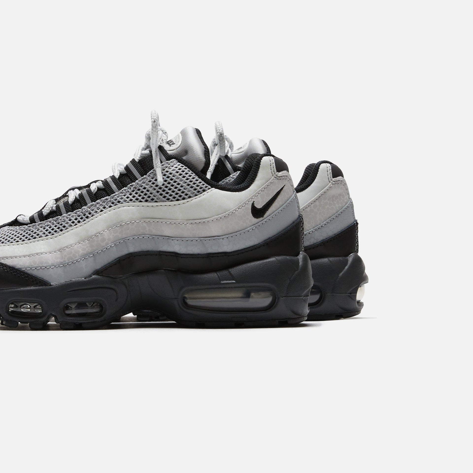 Nike WMNS Air Max 95 - Light Smoke Grey / Black-Photon Dust / Sail / Anthracite