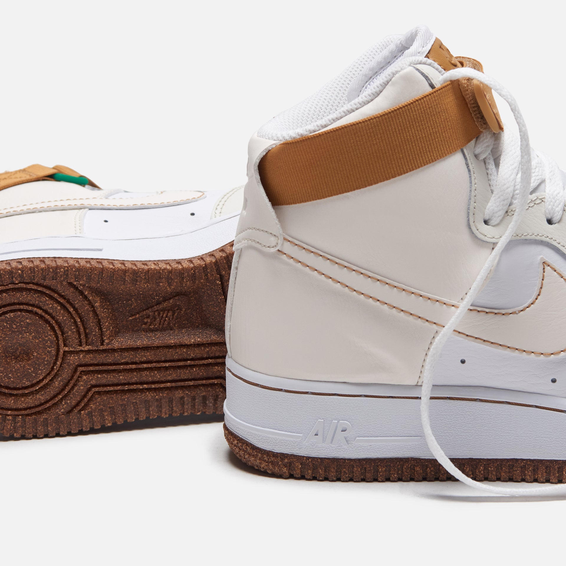 Nike Air Force 1 High `07 LV8 EMB - Phantom / White / Elemental Gold