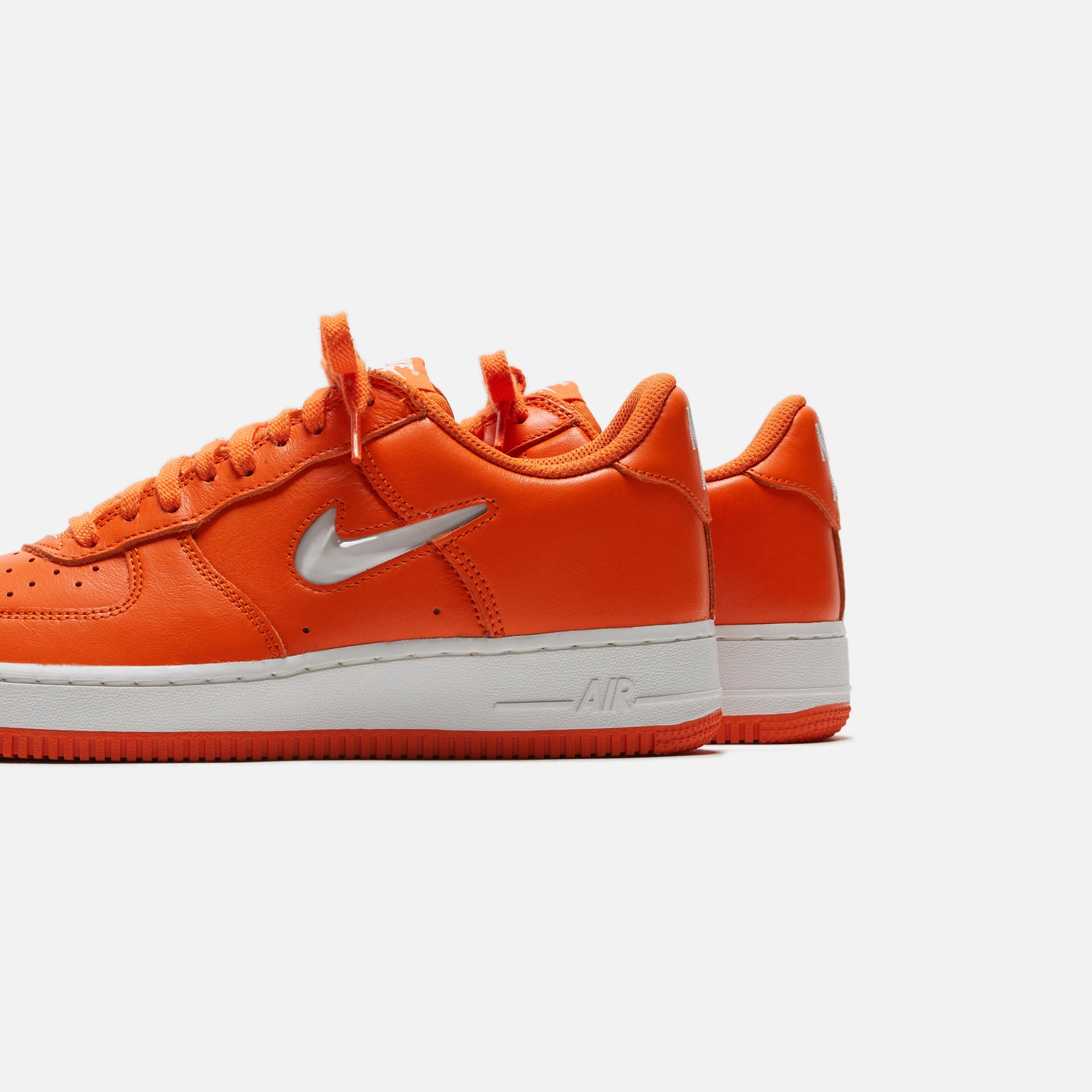 Nike Air Force 1 Low Retro - Safety Orange / Summit White