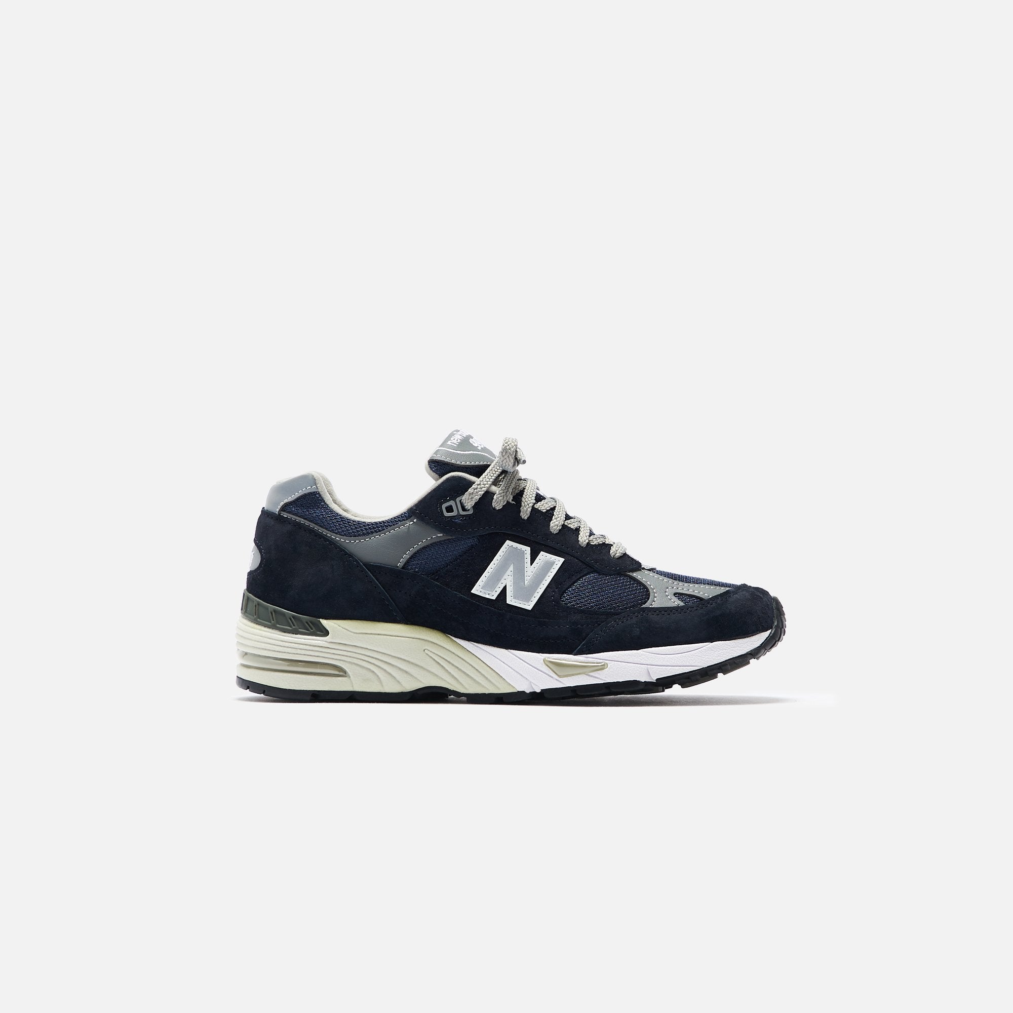 New balance kith clearance uk