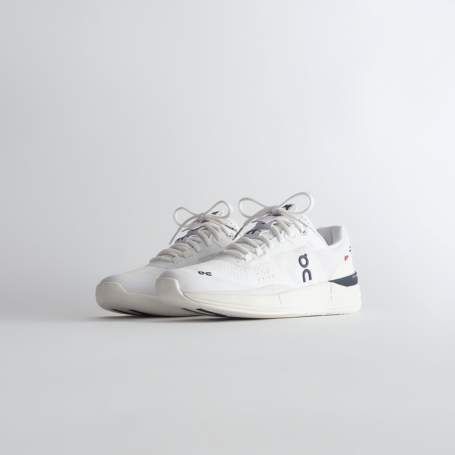 The Roger Pro by On - White / Ivory / Black