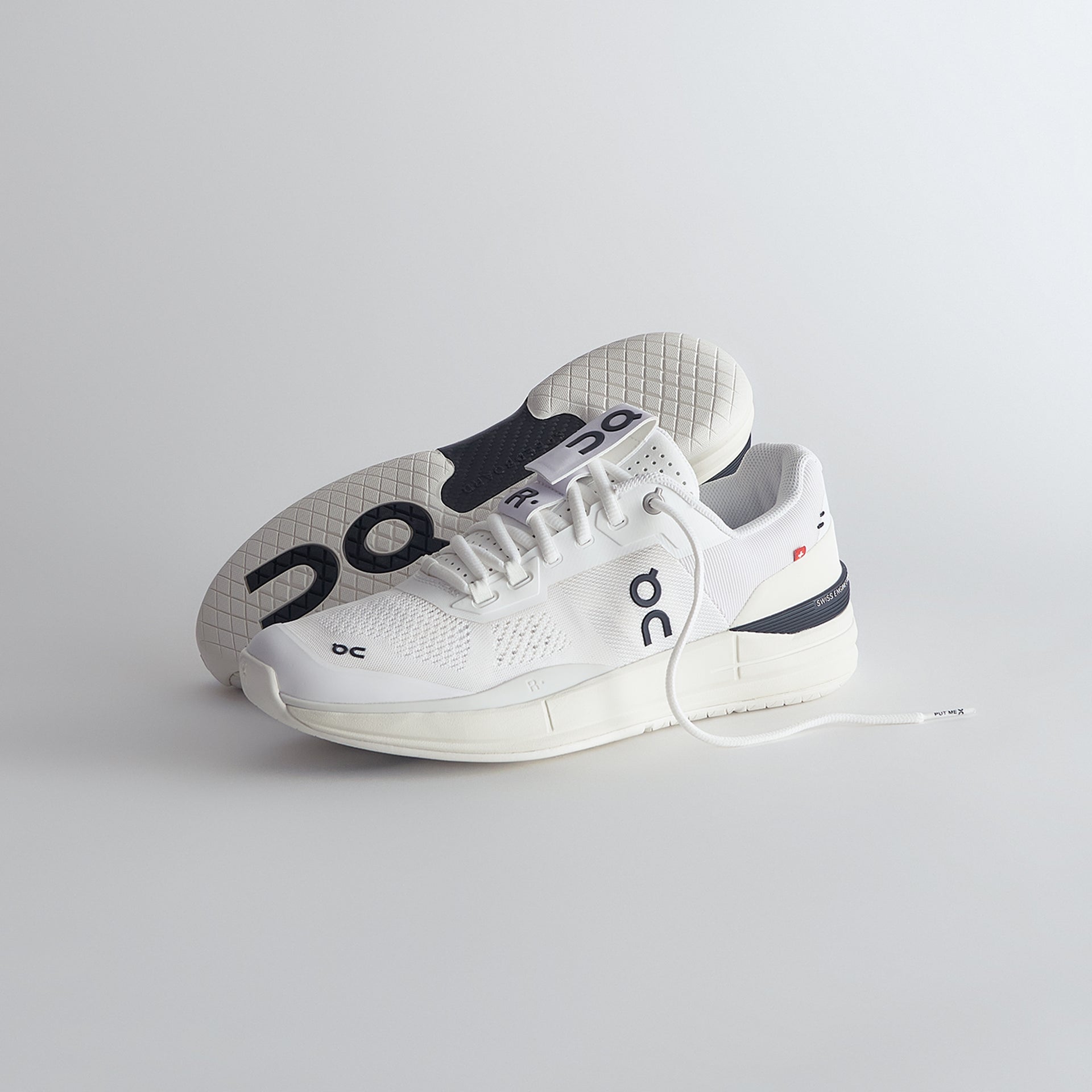 The Roger Pro by On - White / Ivory / Black