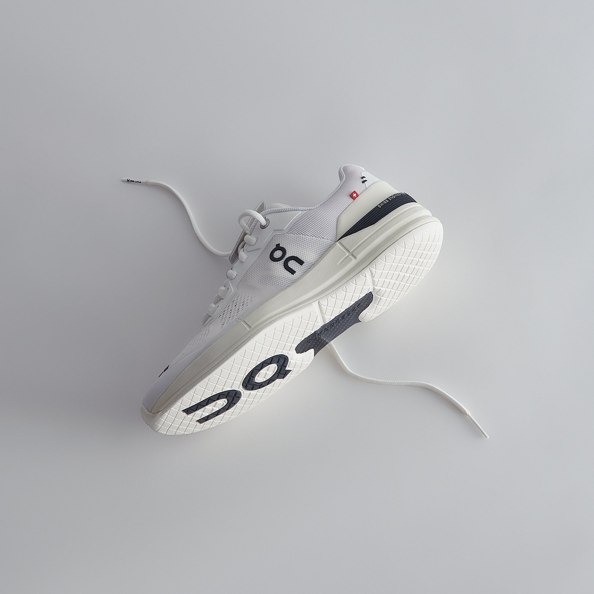 The Roger Pro by On - White / Ivory / Black