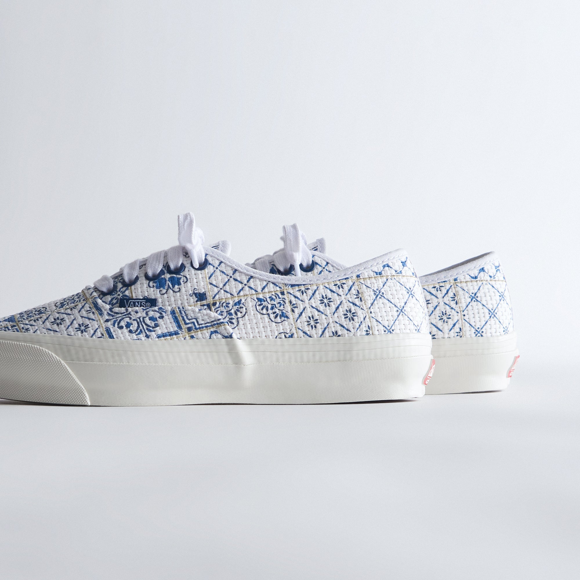 【本物保証 /関税・送料無料】KITH × Vans Vault OG Slip-On KITH × Vans Vault OG Classic Slip-On LX 