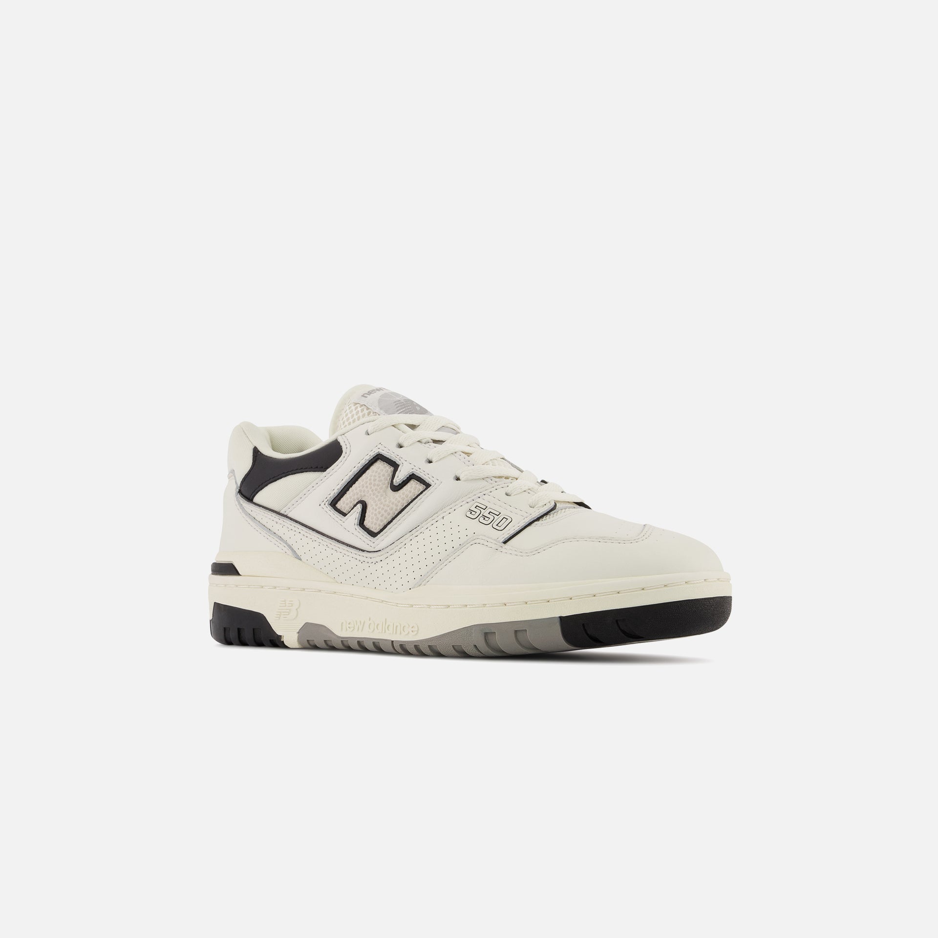 New Balance 550 - Sea Salt / Black