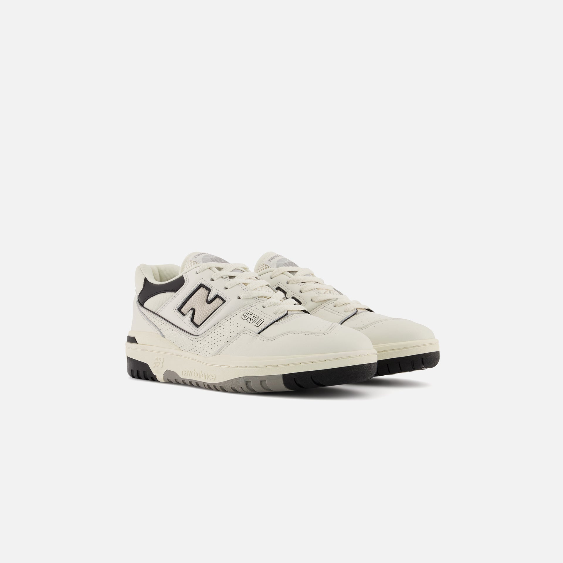 New Balance 550 - Sea Salt / Black