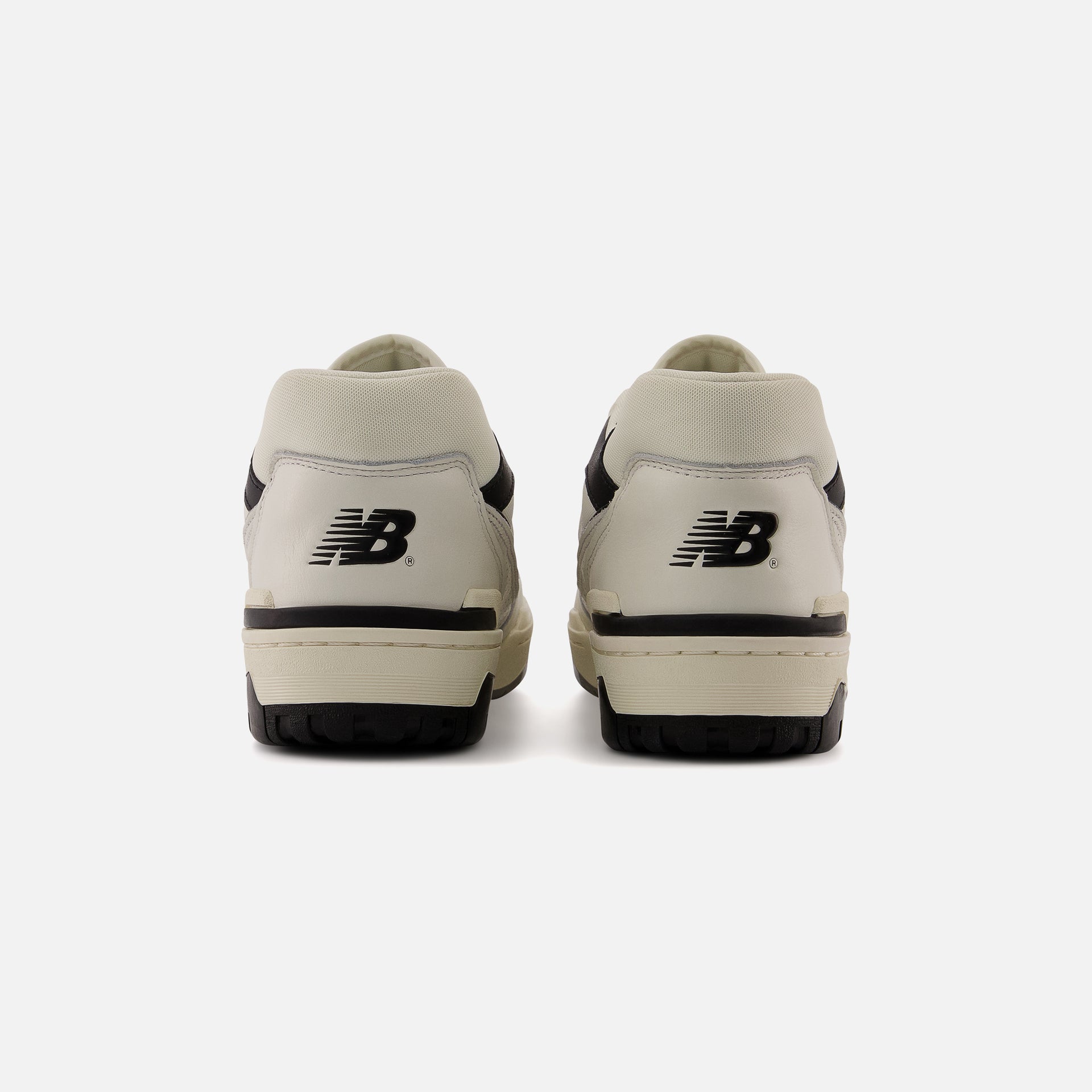 New Balance 550 - Sea Salt / Black