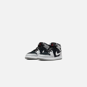 Nike Air Jordan 1 Mid SE - Black / University Red / White / Light Smoke