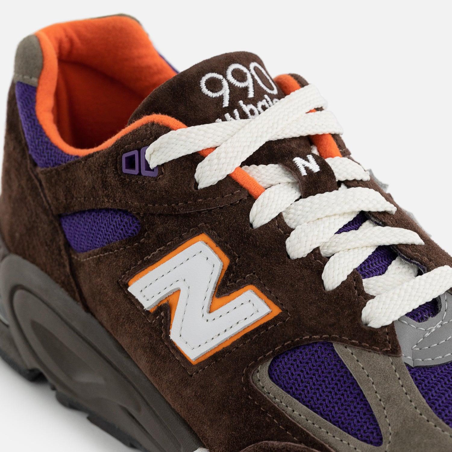New Balance Made in US 990 V2 - Brown / Grey