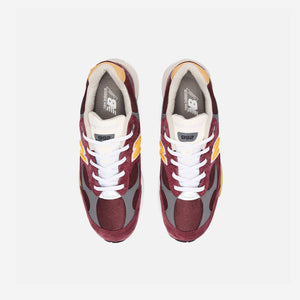 New Balance Made in USA 992 - Burgundy / White